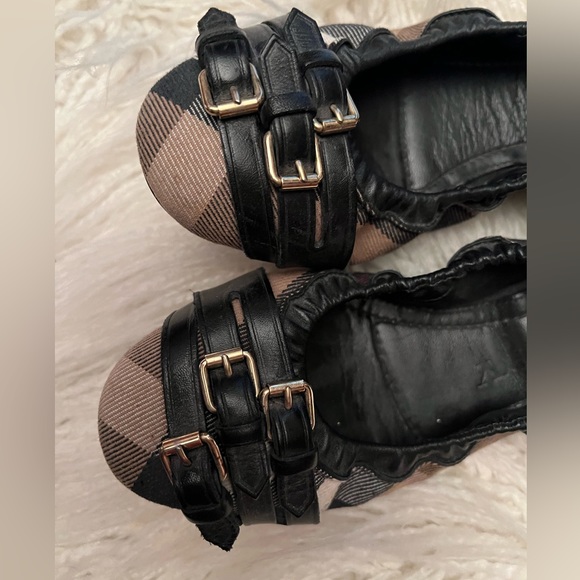 Burberry Shoes - Burberry Authentic Triple Buckle scrunch leather ballerina flats, Size EU 38